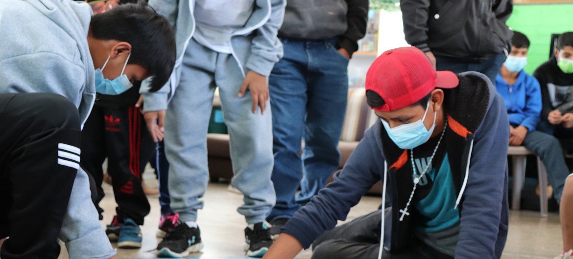 Adolescentes en la Casa Nuestras Raíces, uno de los dos centros de acogida del Ministerio de Bienestar Social de Guatemala.