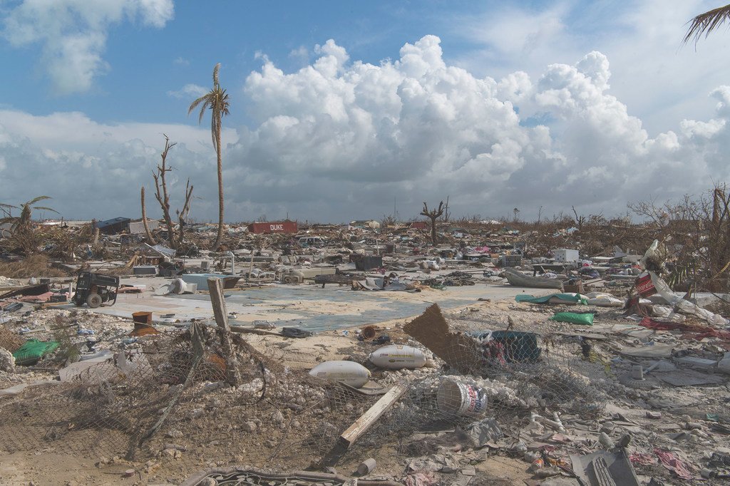 Un aperçu des destructions massives provoquées par l'ouragan Dorian à Marsh Harbour, sur l'île Abacos, aux Bahamas, le 11 septembre 2019. António Guterres est arrivé dans l’Etat des Caraïbes le 13 septembre pour afficher la solidarité des Nations Unies.