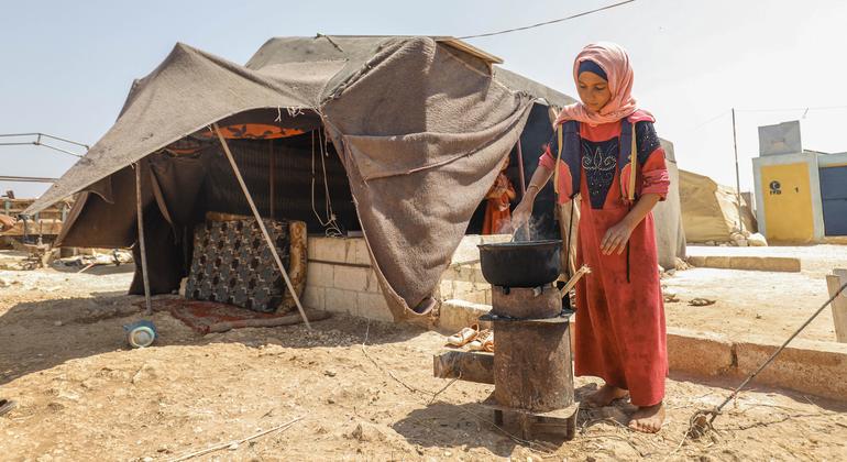 Many displaced families live without access to potable water in Al-Nour camp, Syria.
