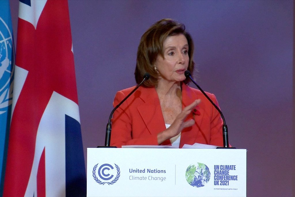رئيسة مجلس النواب الأمريكي، نانسي بيلوسي، تشارك في قمة المناخ، معلنة عودة الولايات المتحدة لقيادة المناخ