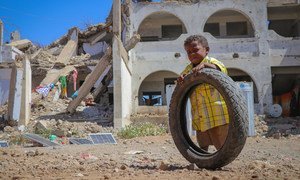 An internally displaced child plays at an IDP settlement in Al-Dhale’e governorate, southern Yemen.