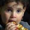 संयुक्त राष्ट्र के विश्व खाद्य कार्यक्रम और योरोपीय संघ से मिलने वाली नक़दी सहायता से, तुर्की में सीरियाई शरणार्थियों को ग़रीबी से बाहर रखने में मदद मिलती है.