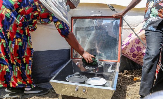 A solar-powered cooker, used by refugees in a Sudanese UNDP-run camp