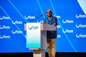 رئيس الجمعية العامة عبد الله شاهد يلقي كلمة في مؤتمر المحيط في بالاو.