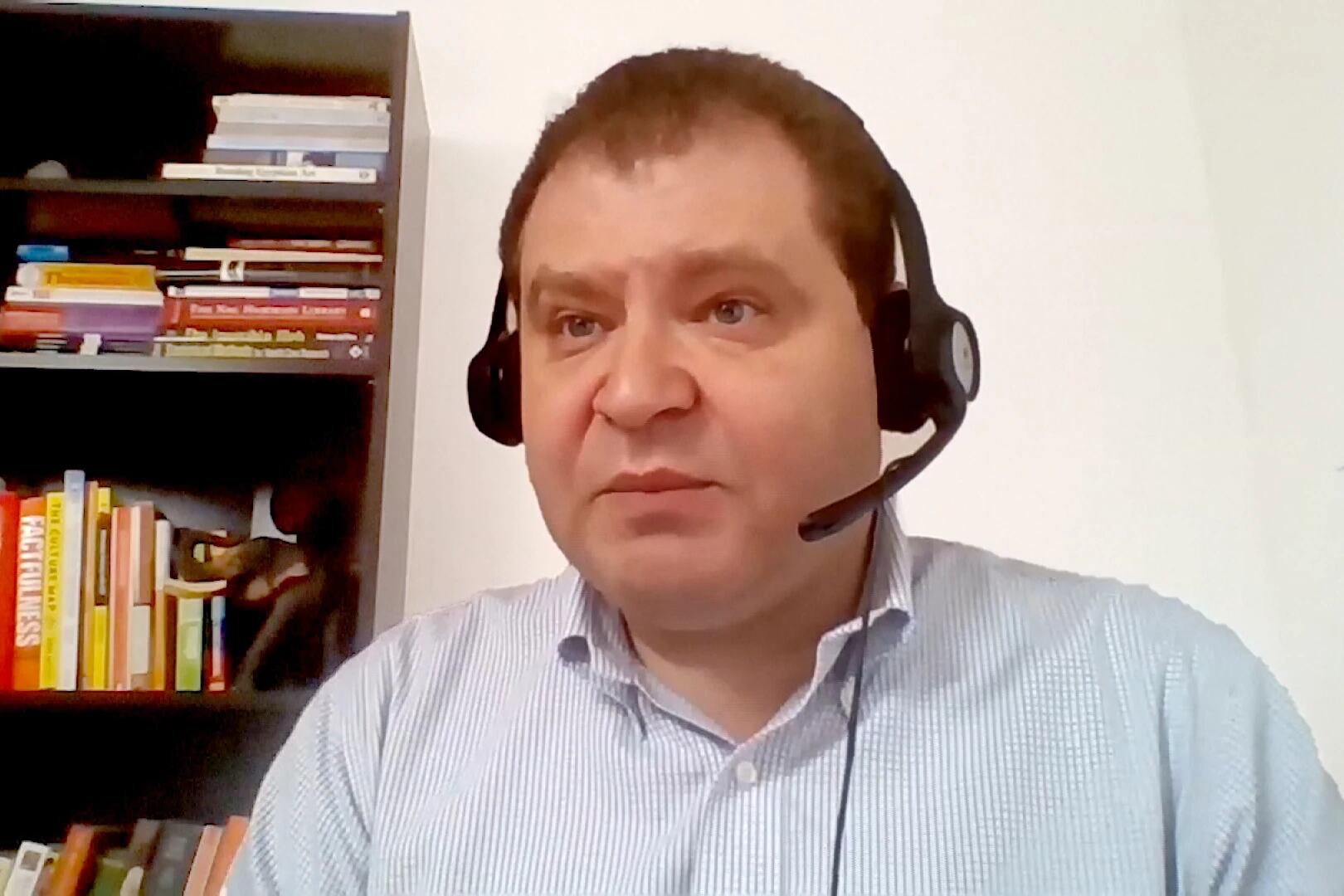 د. فهمي حنا يدعو جميع صانعي القرار إلى دمج خدمات الصحة النفسية في خطط الاستجابة لكوفيد-19