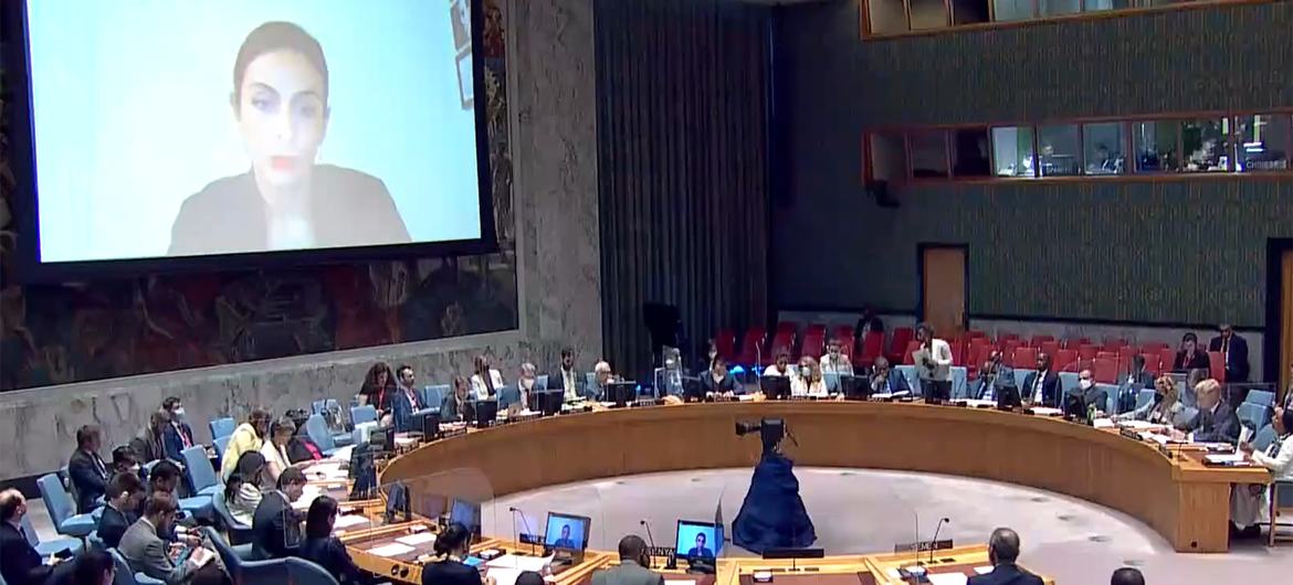السيدة آزال السلفي، مسؤولة الحماية والمناصرة، في مبادرة مسار السلام تدلي بكلمة أمام اجتماع مجلس الأمن حول الوضع في الشرق الأوسط (اليمن).