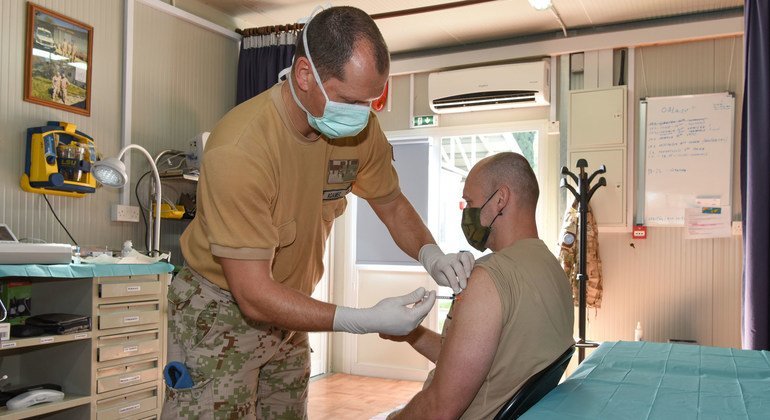 Slovak peacekeepers get vaccinated against COVID-19.