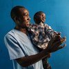 कॉंगो लोकतांत्रिक गणराज्य के बुतेम्बो में एक बच्चा देखरेख केंद्र में काम कर रहे बहुत से लोग ऐसे हैं जो पहले इबोला से पीड़ित थे.