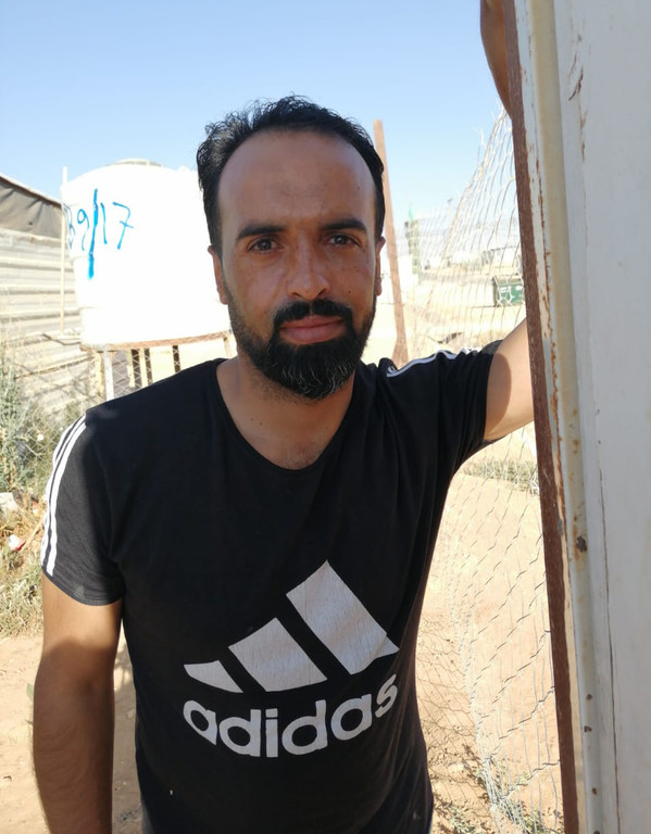 قاسم اللباد، لاجئ سوري يعيش في مخيم الزعتري في الأردن.