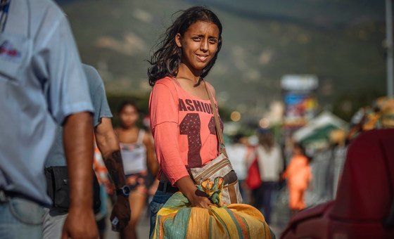 Perú, migrantes venezolanos, trabajadores domésticos, PMA…las noticias del  martes