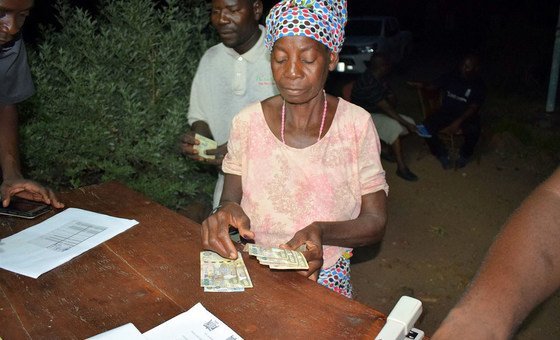 Women in the village of Kanakanatapa in Zambia’s Chongwe District have more economic independence as a result of diversifying their farming activities.