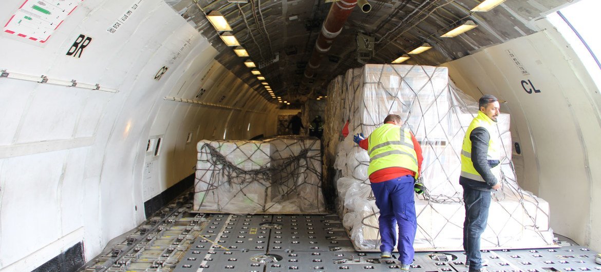 UNICEF tiene años de experiencia en la logística de transportar mercancias por todo el mundo