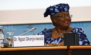 奥孔乔-伊韦阿拉当选为世贸组织首位女性总干事和首位非洲裔总干事