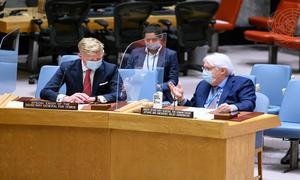 مجلس الأمن يجتمع لبحث الوضع في اليمن. في الصورة: مارتن غريفيثس وكيل الأمين العام للشؤون الإنسانية، وهانس غروندبرغ، المبعوث الخاص إلى اليمن.