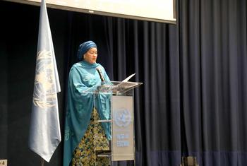 أمينة محمد، نائبة الأمين العام للأمم المتحدة تلقي كلمتها خلال افتتاح المنتدى العربي للتنمية المتسدامة. 
