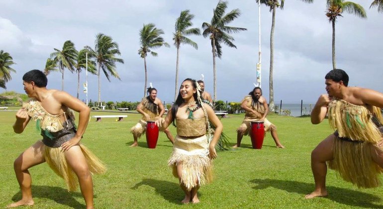 Des danseurs des Fidji lors d'un concert virtuel organisé par l'ONU pour la région Pacifique.