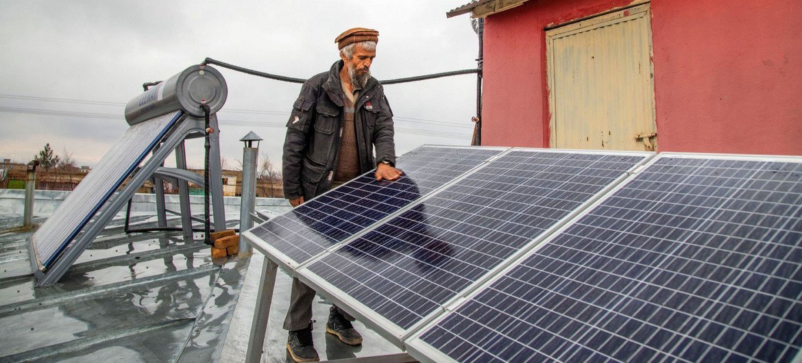 A medical center in Afghanistan is using renewable energy to reduce its dependence on fossil fuels that cause climate change.