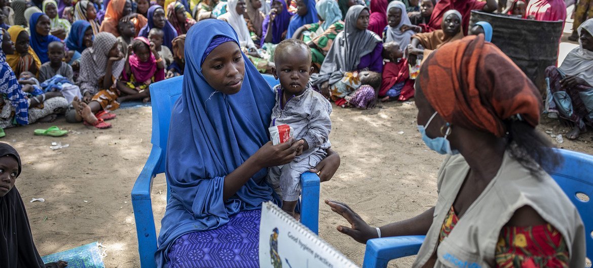 Evaluación del nivel de desnutrición de los niños en un campo de desplazados internos en el estado de Borno, Nigeria.