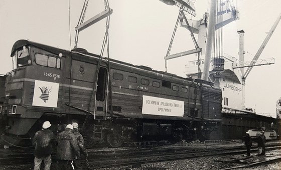 Tun Myat negotiated the purchase of 20 locomotives from the the Russian Ministry of Railways in 1994-95 to distribute food in three former Soviet Republics.