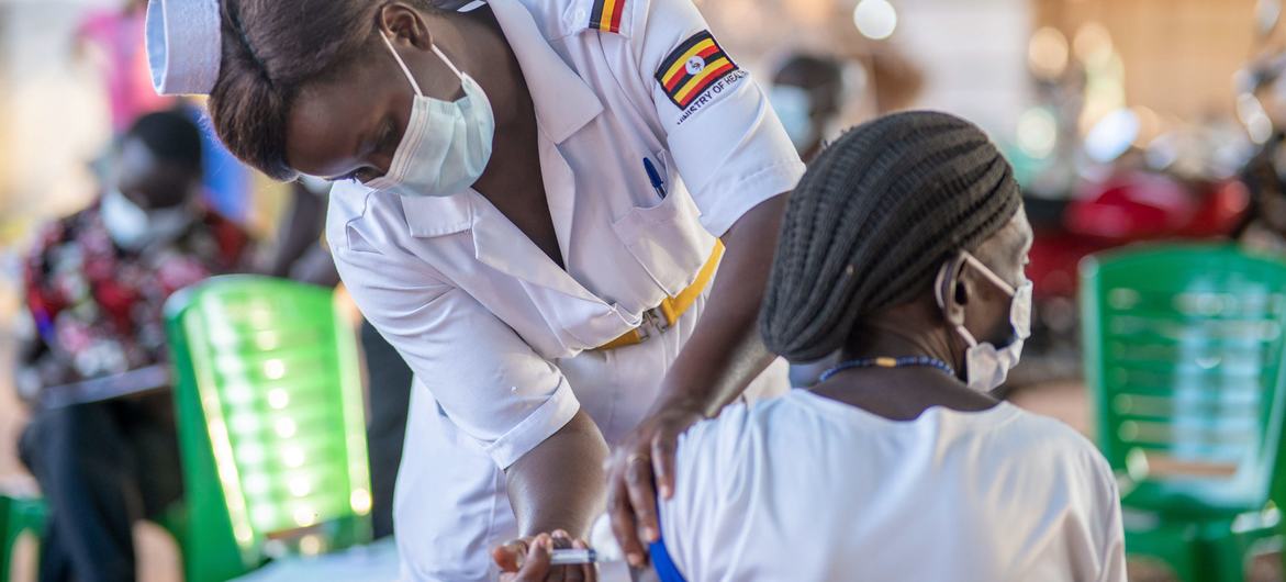 Vacinação contra Covid-19 em Uganda