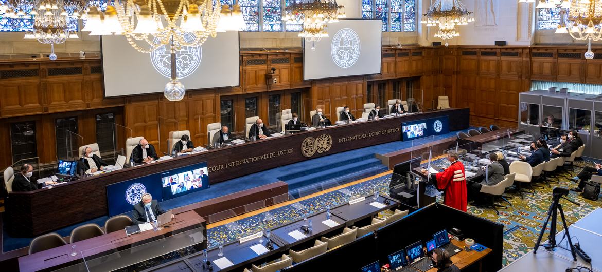 位于荷兰海牙和平宫的国际法院在举行听证会。(资料图片)