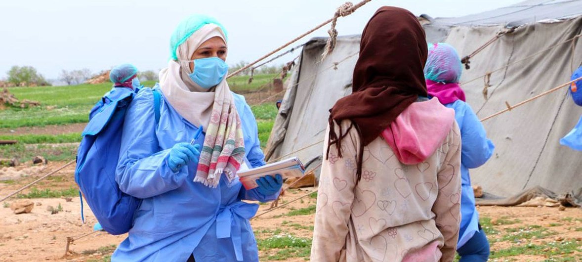 Outreach workers in central-western Syria are raising awareness about the pandemic. 