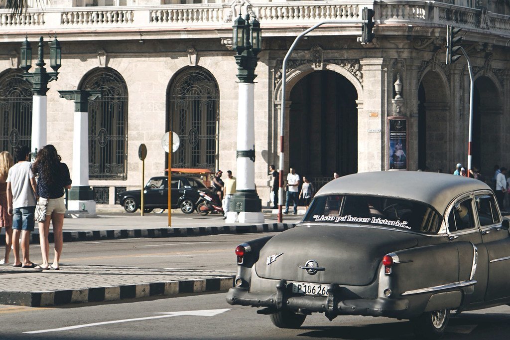 古巴首都哈瓦那街头（资料图片）。