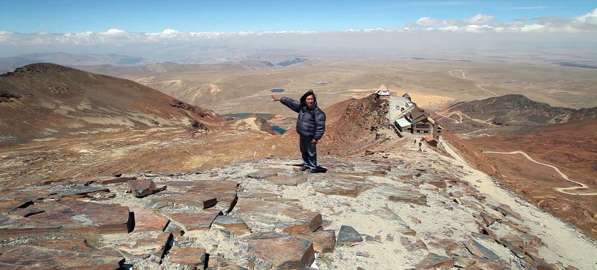 The Chacaltaya mountain area of Bolivia, was once a ski resort but glaciers have melted away over the last decades. (file)