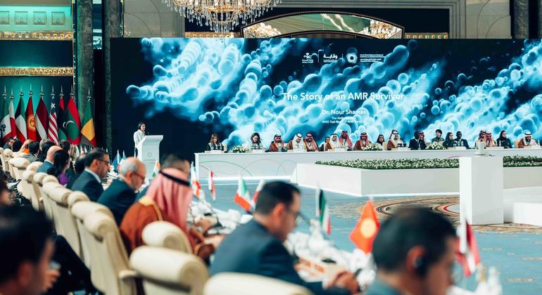مؤتمر جدة يعتمد التزامات عالمية قابلة للتنفيذ لمكافحة مقاومة مضادات الميكروبات