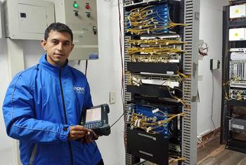 Camilo Andrey, a beneficiary of the ILO Training for the Future program, on the job in Rionegro, Colombia.