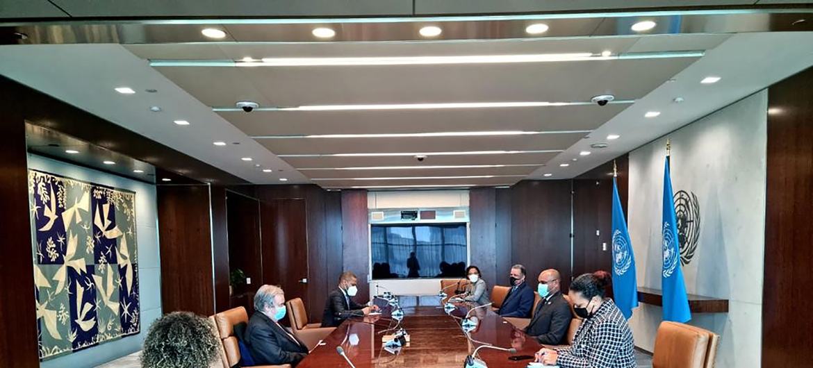 O ministro da Família, Inclusão e Desenvolvimento Social de Cabo Verde, Fernando Elísio Freire, em reunião com o secretário-geral da ONU, António Guterres