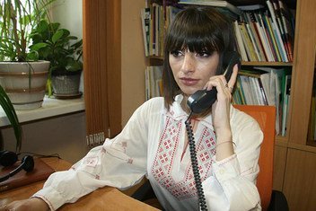 За две недели с начала карантина количество обращений на всеукраинскую «горячую линию» по противодействию домашнему насилию увеличилось на четверть.