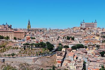 Vue panoramique de la ville de Tolède, en Espagne, qui a essuyé une intense vague de chaleur durant le mois de juillet 2022.