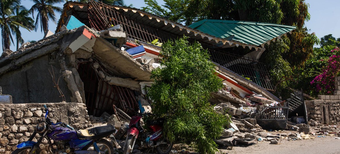 A edifice  successful  Gele was destroyed aft  a 7.2 magnitude earthquake struck Haiti connected  14 August.