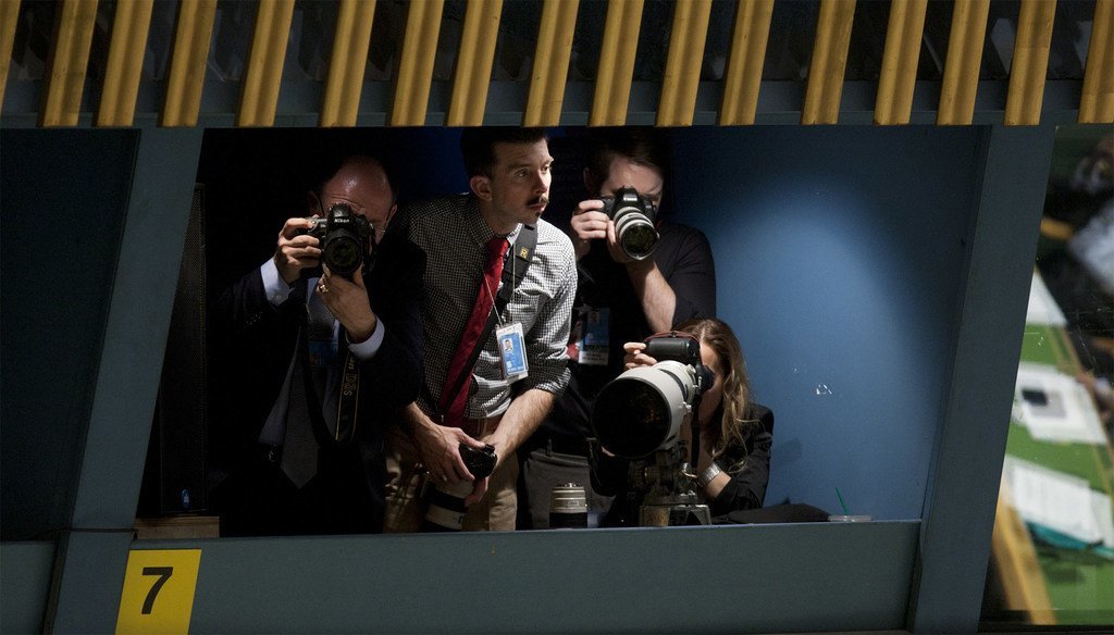 摄影记者正在报道第67届联大一般性辩论开幕式。