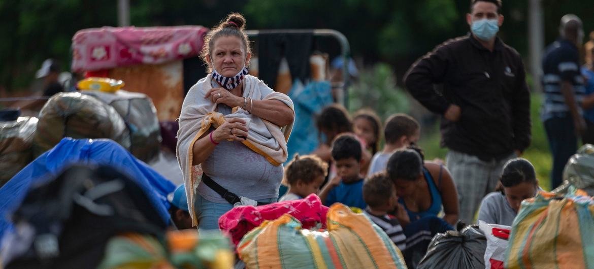 कोविड-19 महामारी का फैलाव शुरू होने के बाद से, वेनेज़ुएला के प्रवासी शरणार्थियों को कोलम्बिया में भारी चुनौतियों का सामना करना पड़ा है.