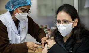 Медики и пожилые люди должны первыми получить вакцину от коронавируса  
