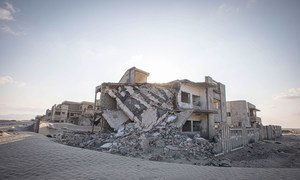  也门亚丁受冲突破坏的房屋。
