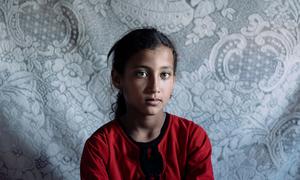 Moza nasceu e cresceu a leste do rio Tigre que divide a cidade de Mosul. Seus pais e cinco irmãos moram em uma casa de concreto de dois cômodos há 10 anos