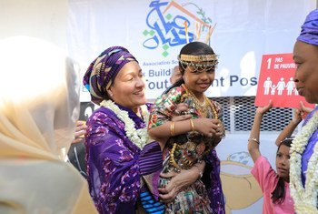 The UN Deputy Secretary-General, Amina Mohammed (centre), interacts with a young girl during a visit to Djibouti in the Horn of Africa in October 2019.