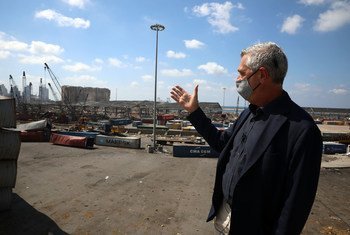 مفوض اللاجئين فيليبو غراندي يزور بيروت تضامنا مع ضحايا الانفجارات المدمرة.