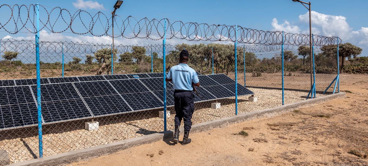 Solar installations Androimpano, Madagascar, facilitates the daily life of thousands of people by distributing water through gravity. 