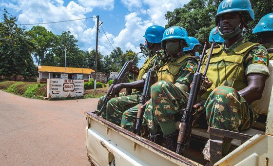 Peacekeepers from MINUSCA's Burundian contingent on patrol in Bokengue.