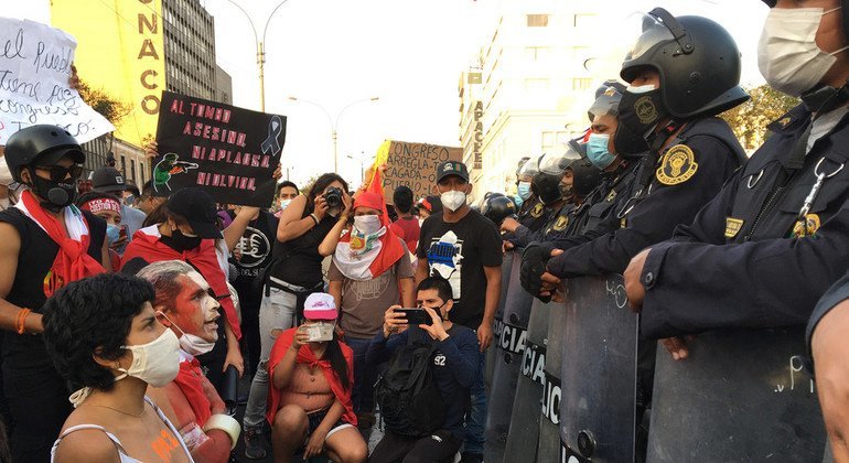Peru: BM uzmanları gösteriler sırasında şiddete son verilmesi çağrısında bulundu

 Nguncel.com