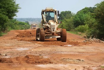 The UN Mission in South Sudan (UNMISS) has rehabilitated thousands of kilometres of roads in the country (file photo). 