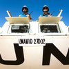 दारफ़ूर में संयुक्त राष्ट्र सहायता मिशन के शान्तिरक्षक दक्षिणी इलाक़े में सुरक्षा चौकसी मुहैया कराते हुए.