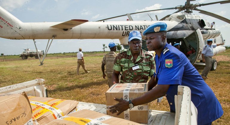UNAMID delivers school supplies to a camp for displaced people in West Darfur.