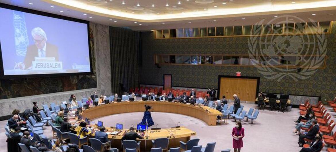 تور وينيسلاند، المنسق الخاص لعملية السلام في الشرق الأوسط، يتحدث إلى مجلس الأمن في جلسته حول الوضع في الشرق الأوسط، بما في ذلك القضية الفلسطينية.