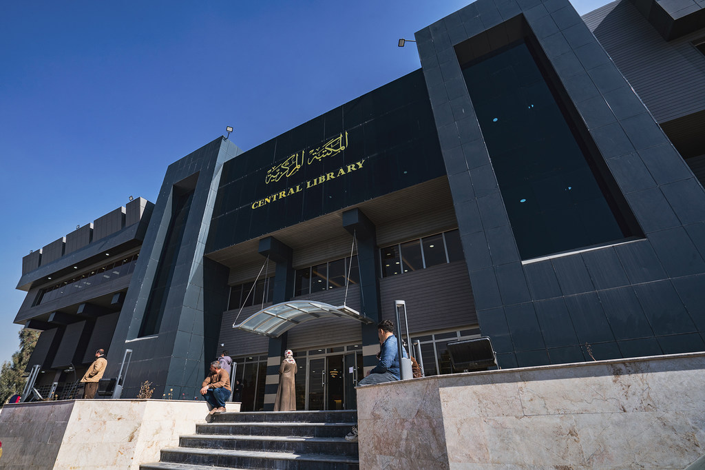 La bibliothèque centrale de la deuxième plus grande université d'Iraq, l'université de Mossoul, récemment réhabilitée, a été officiellement rouverte cette année par l'ONU.