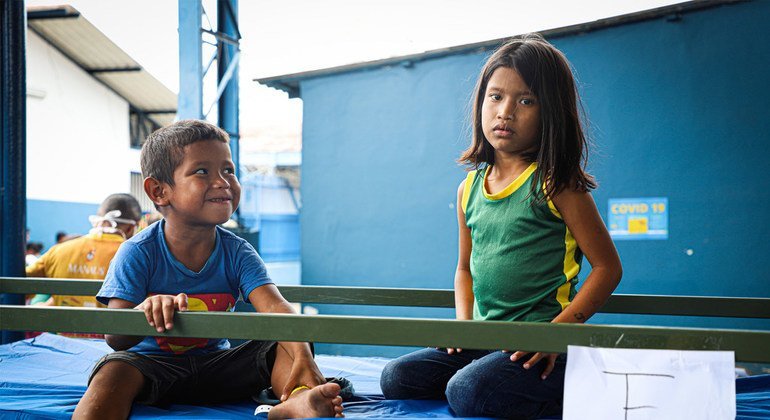 Indígenas venezolanos warao refugiados y desplazados en un centro de protección en Manaos, Brasil.